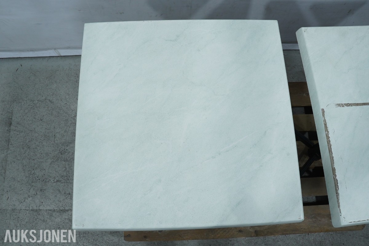 6 StableTable bord og 6 krakker