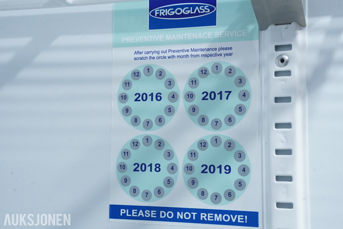 Frigoglass S76 HC kjølevitrine med glassdør – 378 liter