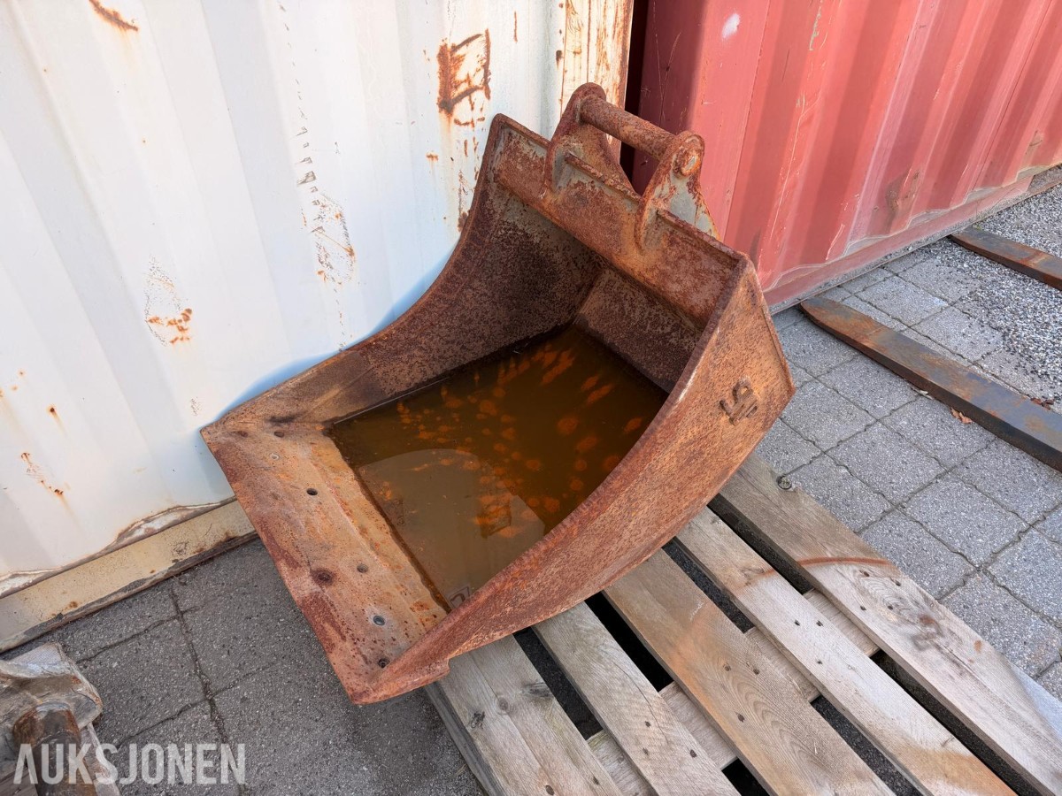 SMP graveskuffe med S40-feste