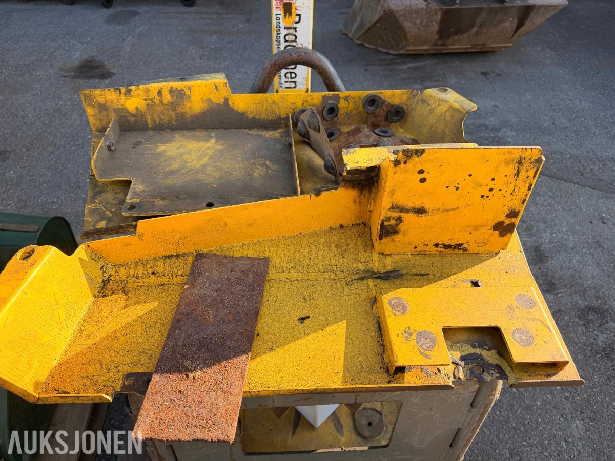 2009 Wacker Neuson DPU 100-70 Vibroplate – rep.objekt