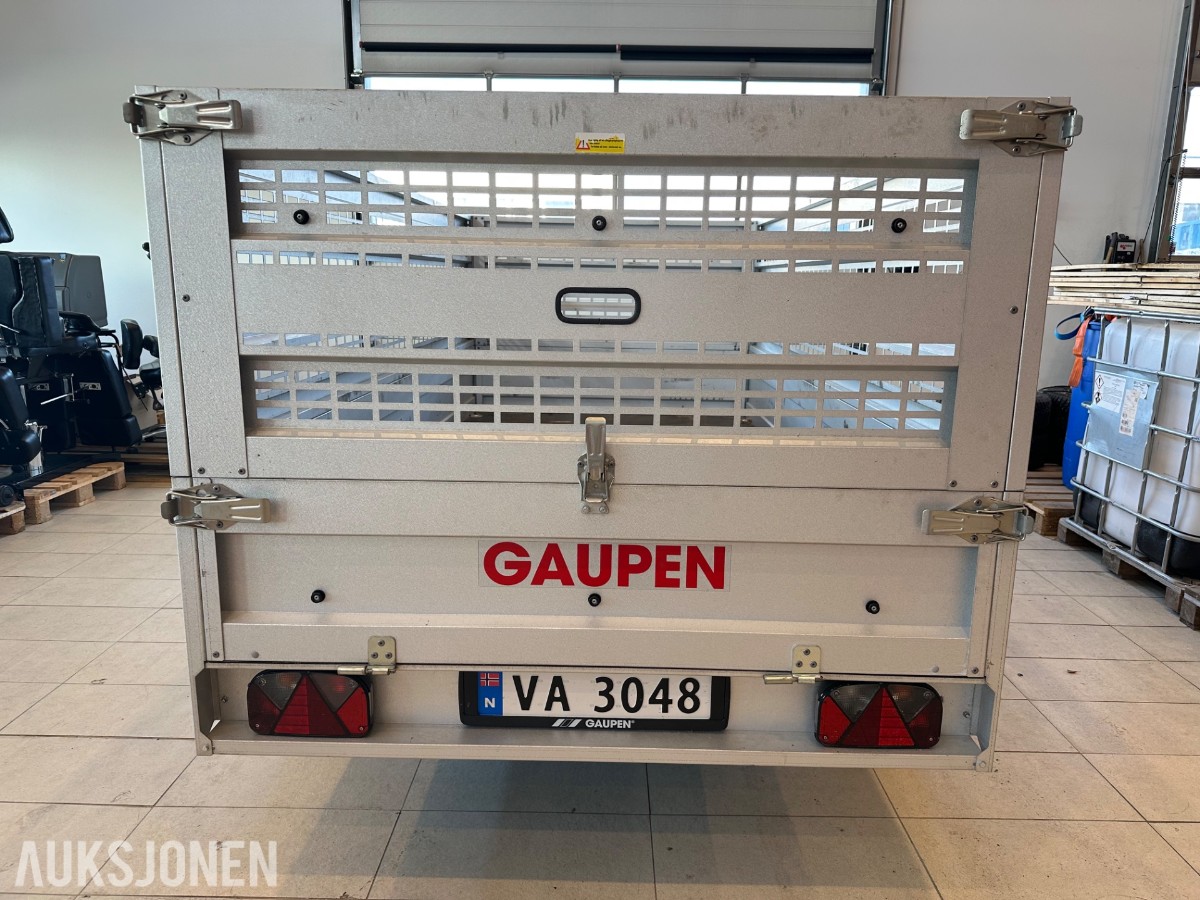 2025 Gaupen varehenger m/høye karmer
