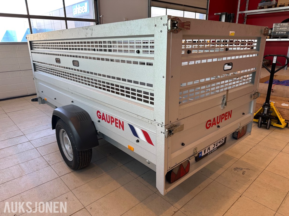 2025 Gaupen varehenger m/høye karmer