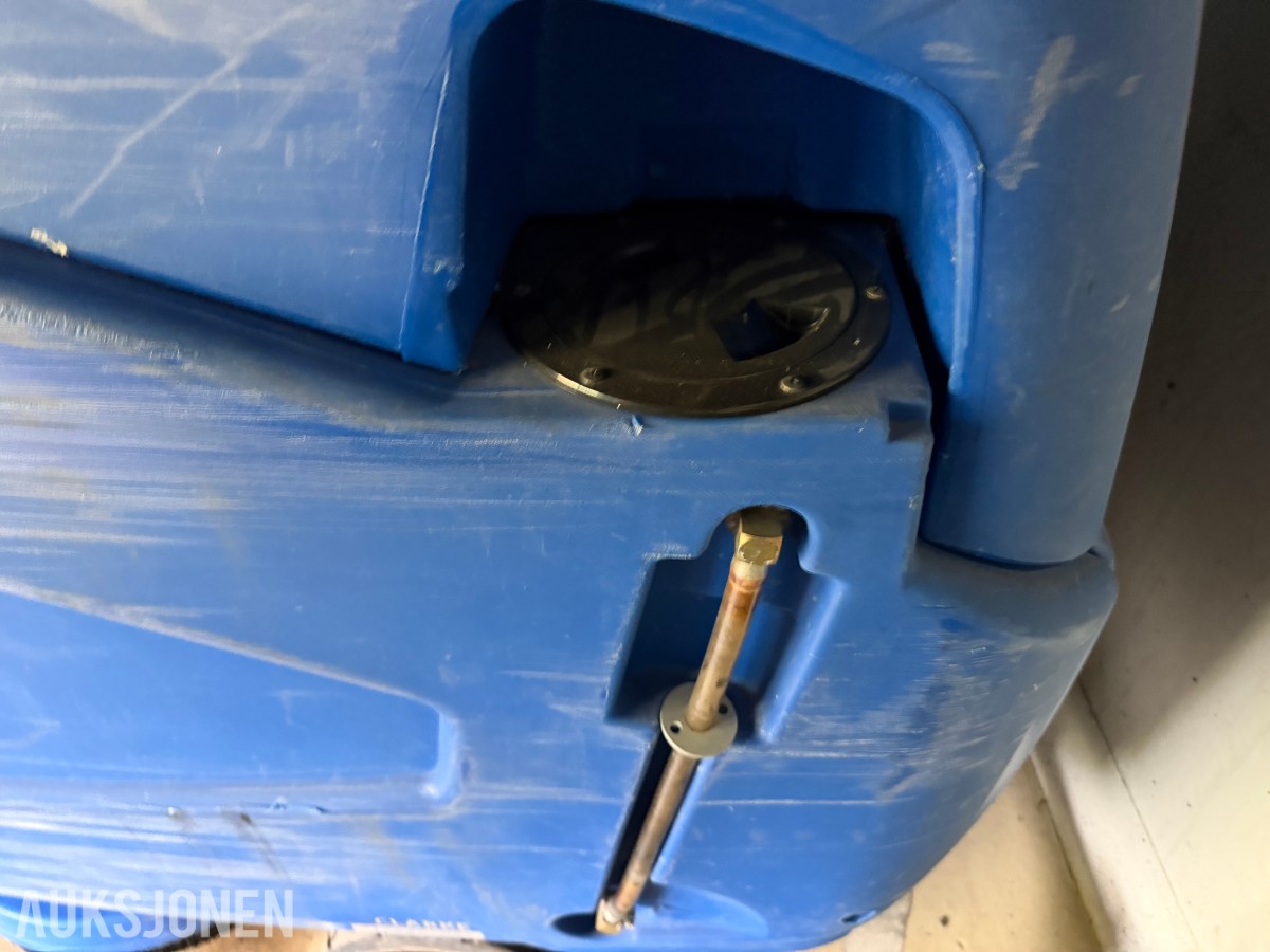 Alto 2 stk. Scrubtec R 571 sitte-på gulvvaskemaskiner / Rep.objekter