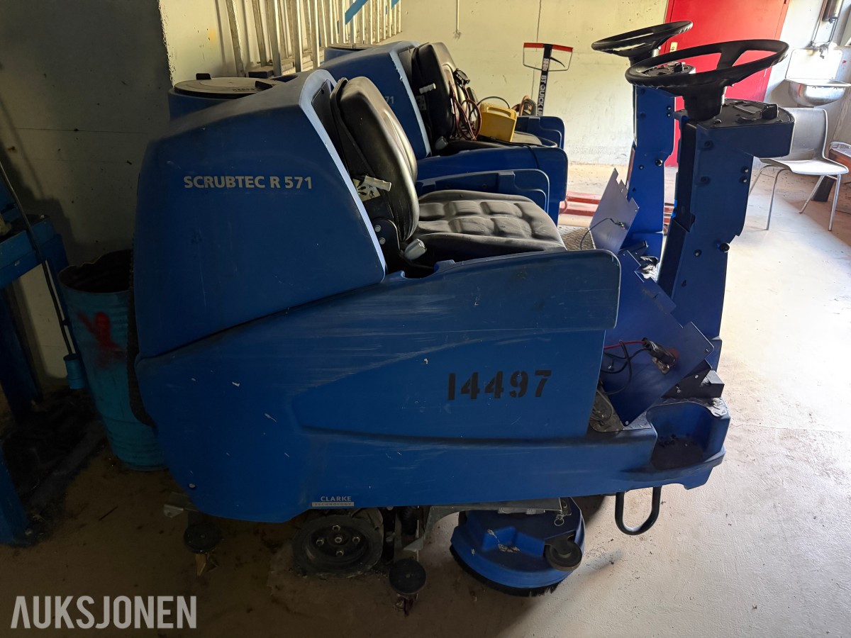 Alto 2 stk. Scrubtec R 571 sitte-på gulvvaskemaskiner / Rep.objekter