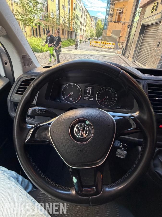 2019 Volkswagen, CARAVELLE 2.0-102 D 9-seter – hengerfeste – P-sensor, 159446km