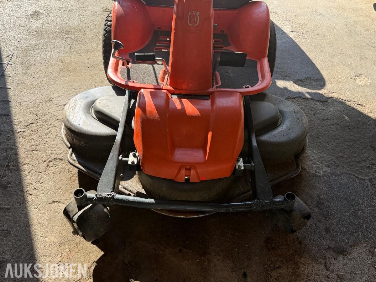 2011 Husqvarna R18AWD sitteklipper