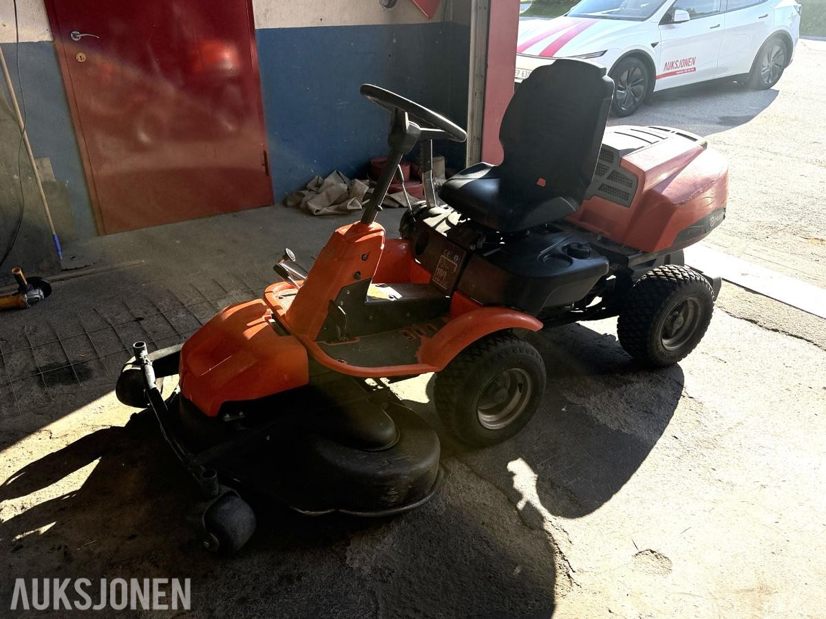 2011 Husqvarna R18AWD sitteklipper
