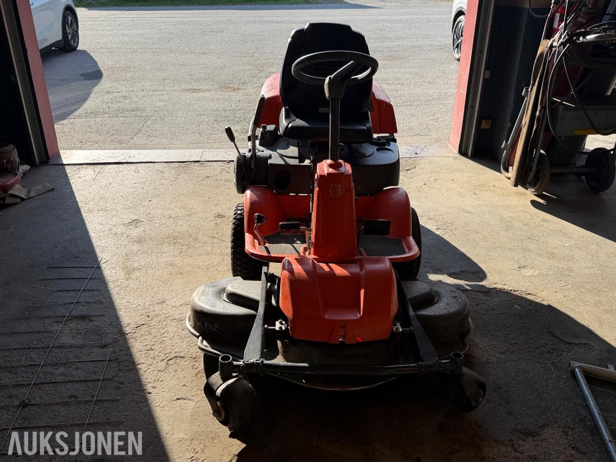 2011 Husqvarna R18AWD sitteklipper