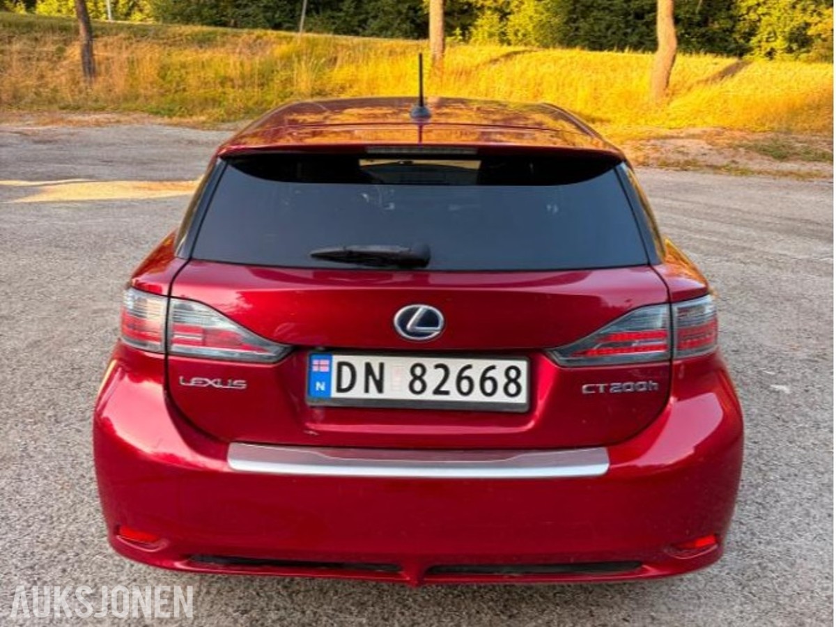 2012 Lexus CT200h, CT 1.8-99 - 348.500 km – Reparasjonsobjekt