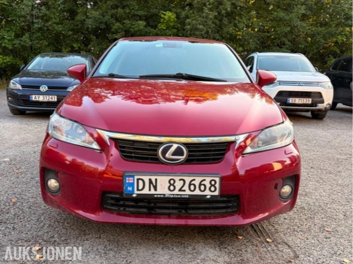2012 Lexus CT200h, CT 1.8-99 - 348.500 km – Reparasjonsobjekt