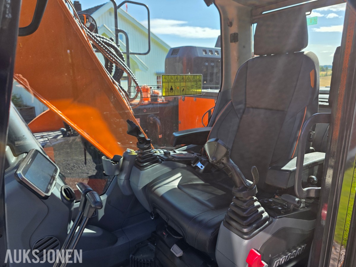 2022 Doosan DX140LCR-7 beltegraver 3235 timer-Engcon tiltrotator-sentralsmøring-gullavtale
