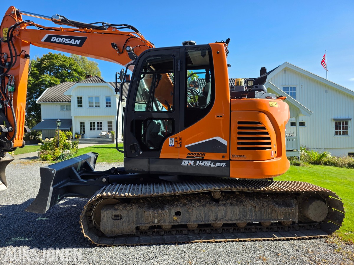 2022 Doosan DX140LCR-7 beltegraver 3235 timer-Engcon tiltrotator-sentralsmøring-gullavtale