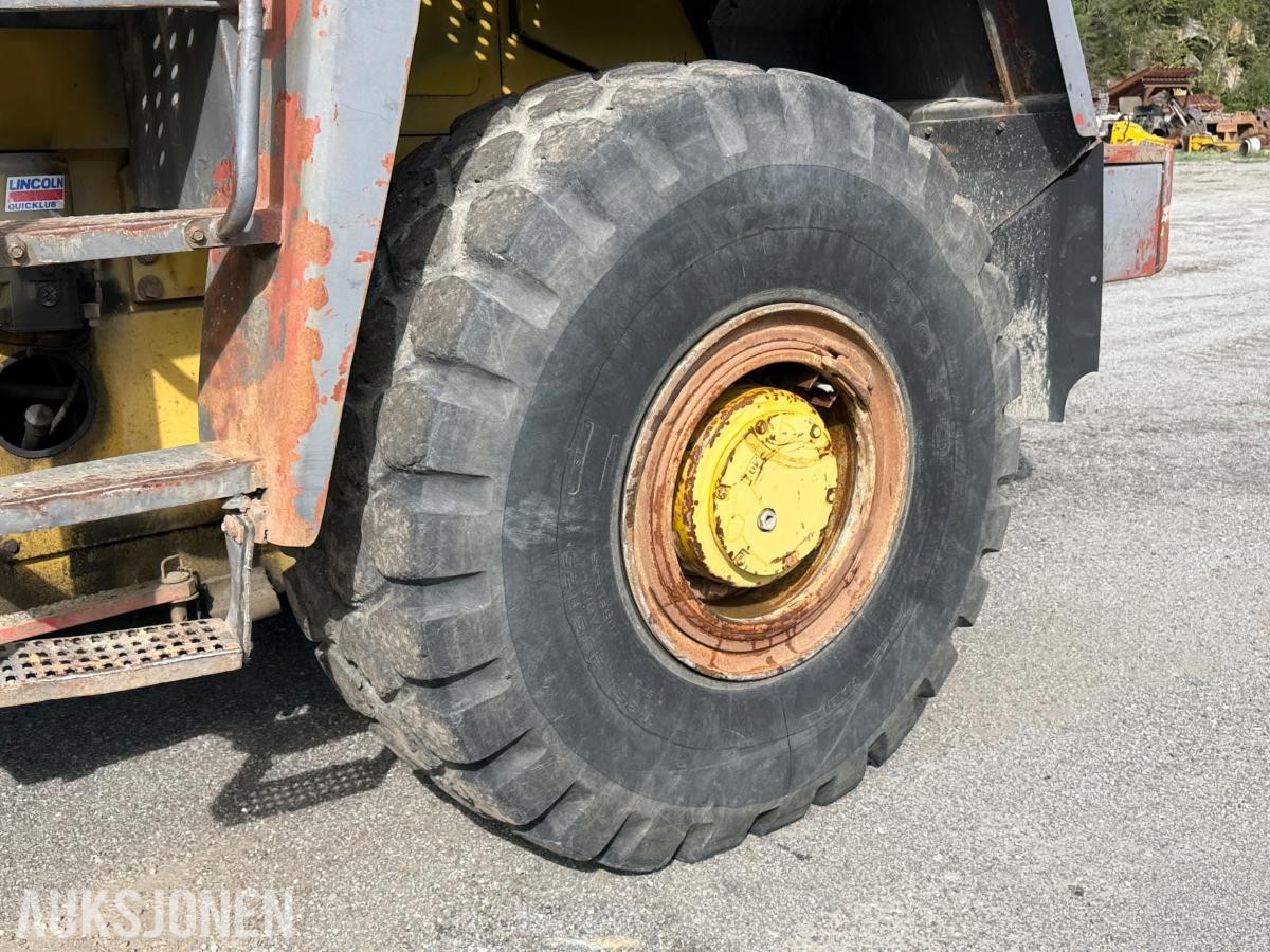 1994 Komatsu WA470-3H Hjullaster med skuffe - 10604 timer