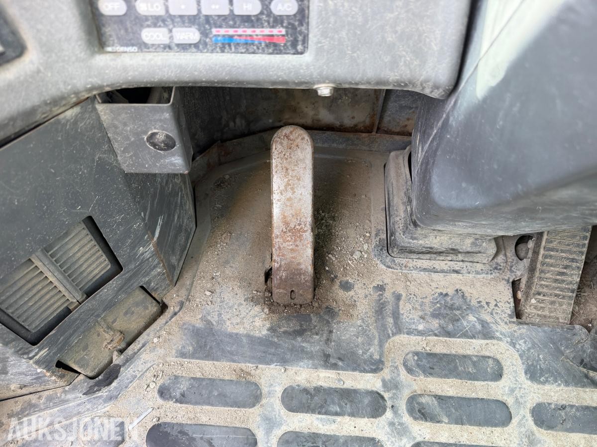 1994 Komatsu WA470-3H Hjullaster med skuffe - 10604 timer