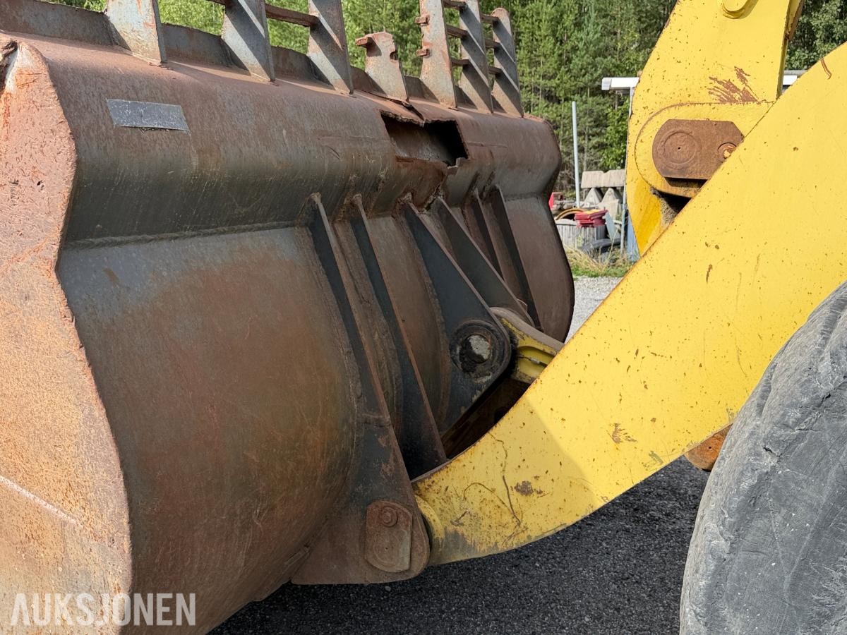 1994 Komatsu WA470-3H Hjullaster med skuffe - 10604 timer