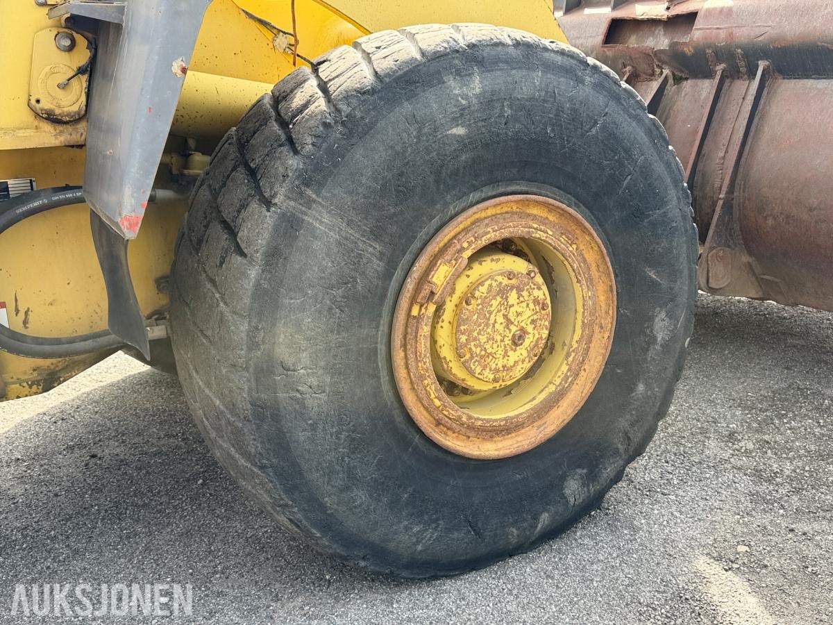 1994 Komatsu WA470-3H Hjullaster med skuffe - 10604 timer