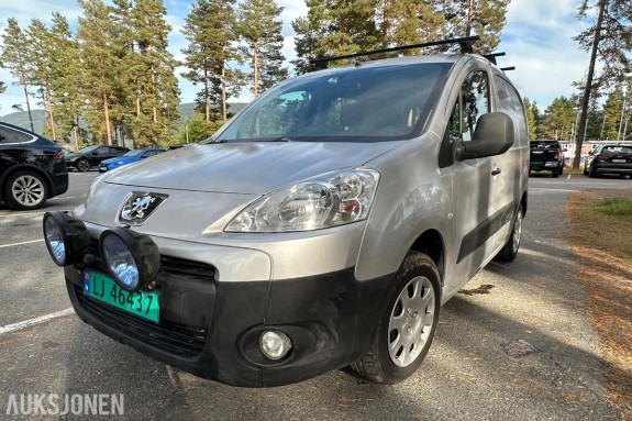2012 Peugeot Partner 1.6 Bensin Manuell Thule takstativ Tilhengerfeste Sommer- og vinterhjul 112 500 km