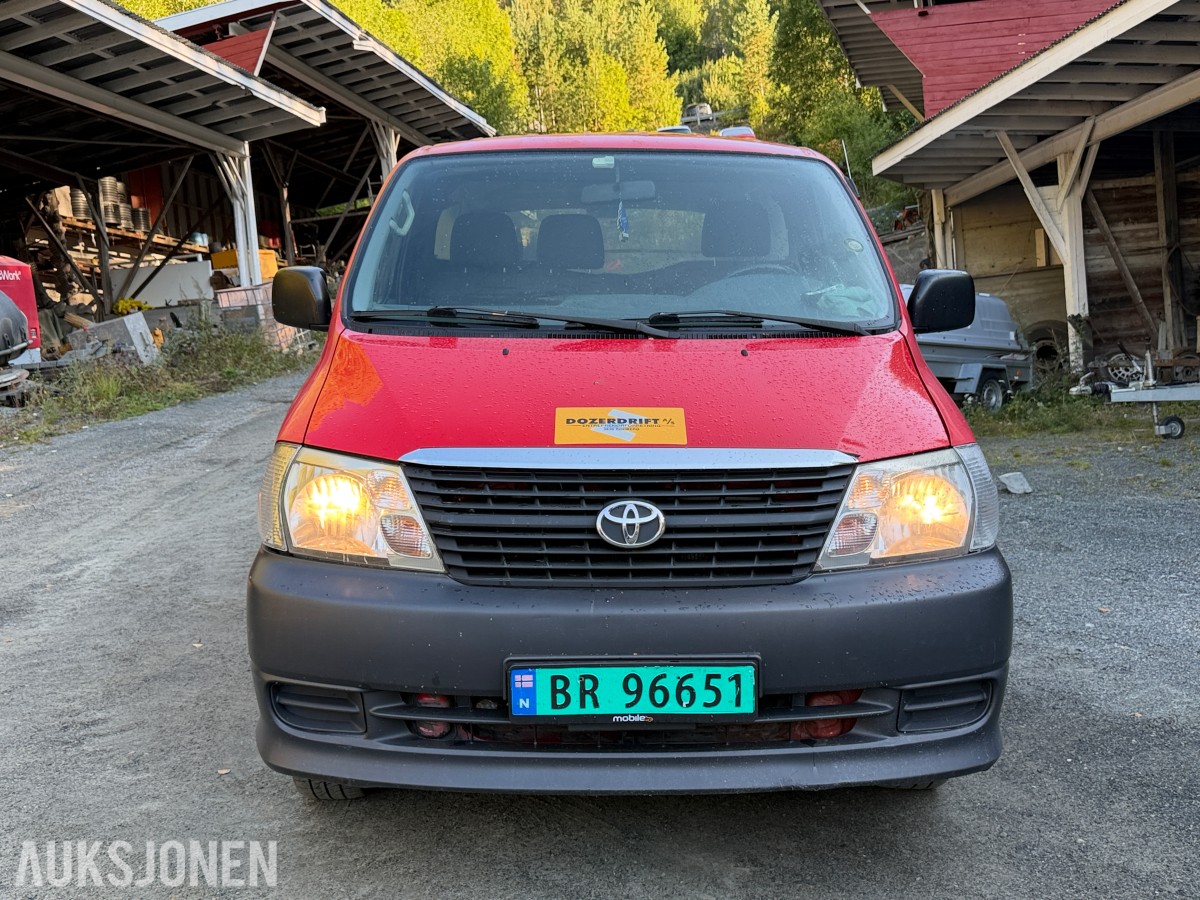 2010 Toyota HIACE 2.5-117 D 4WD - EU-godkjent