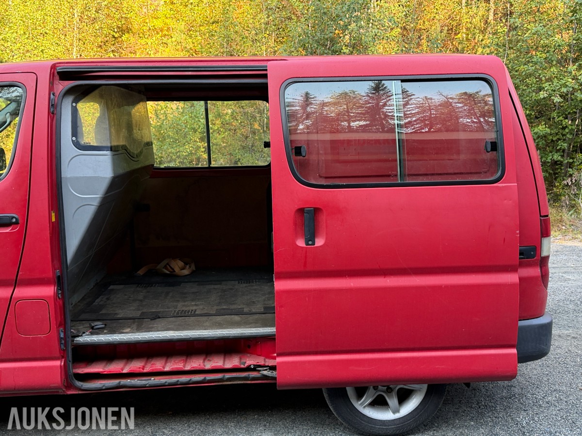 2010 Toyota HIACE 2.5-117 D 4WD - EU-godkjent