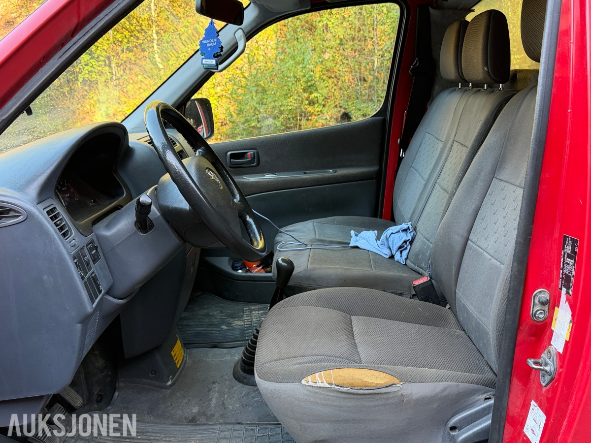 2010 Toyota HIACE 2.5-117 D 4WD - EU-godkjent