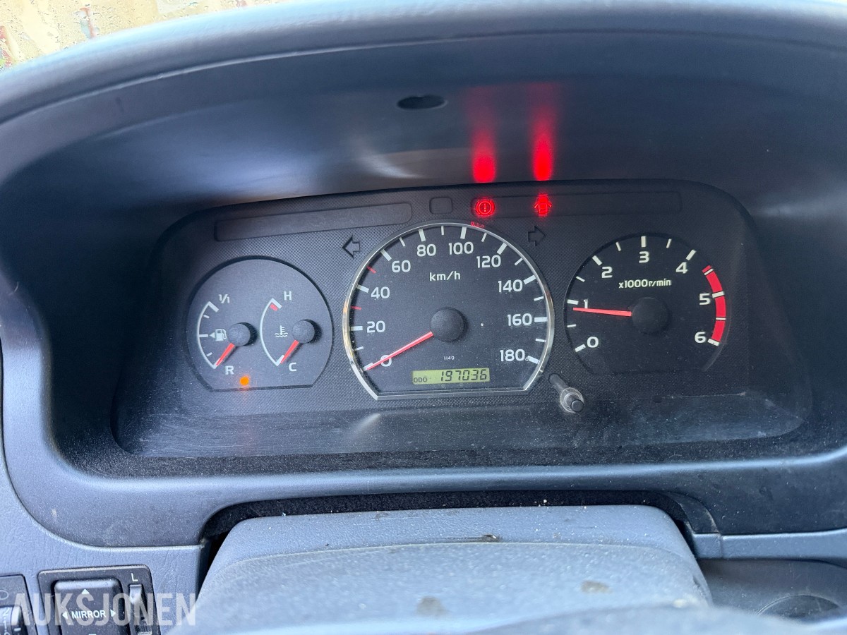 2010 Toyota HIACE 2.5-117 D 4WD - EU-godkjent