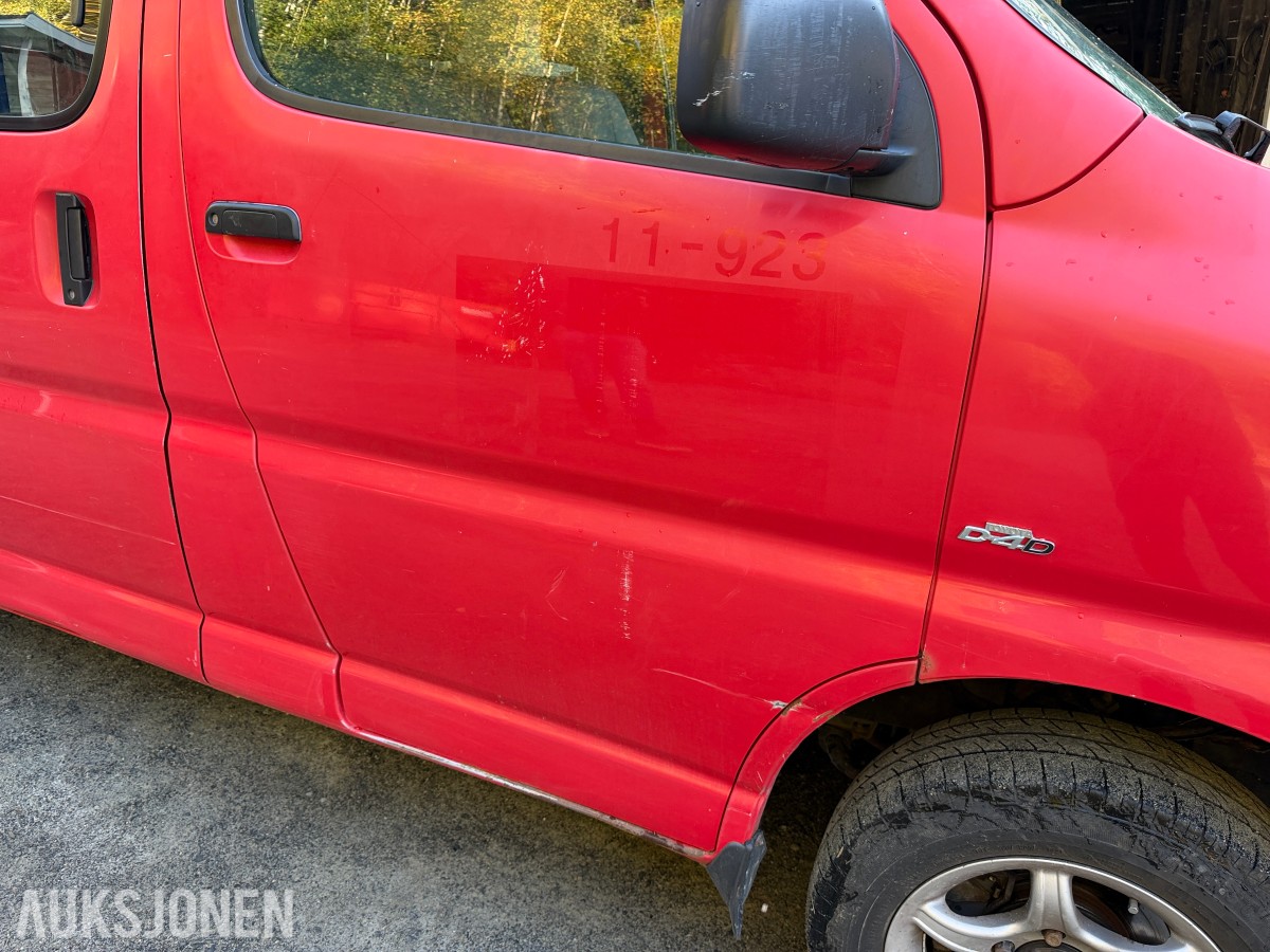 2010 Toyota HIACE 2.5-117 D 4WD - EU-godkjent