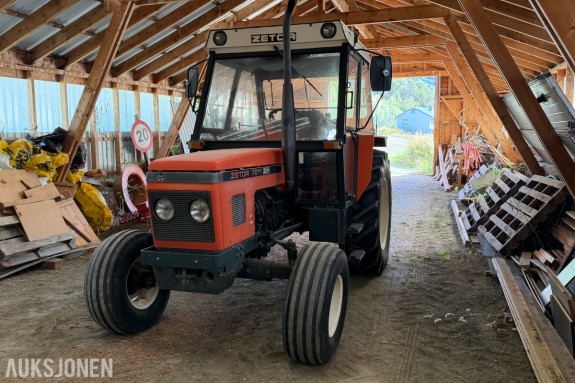 1988 Zetor 7211 traktor