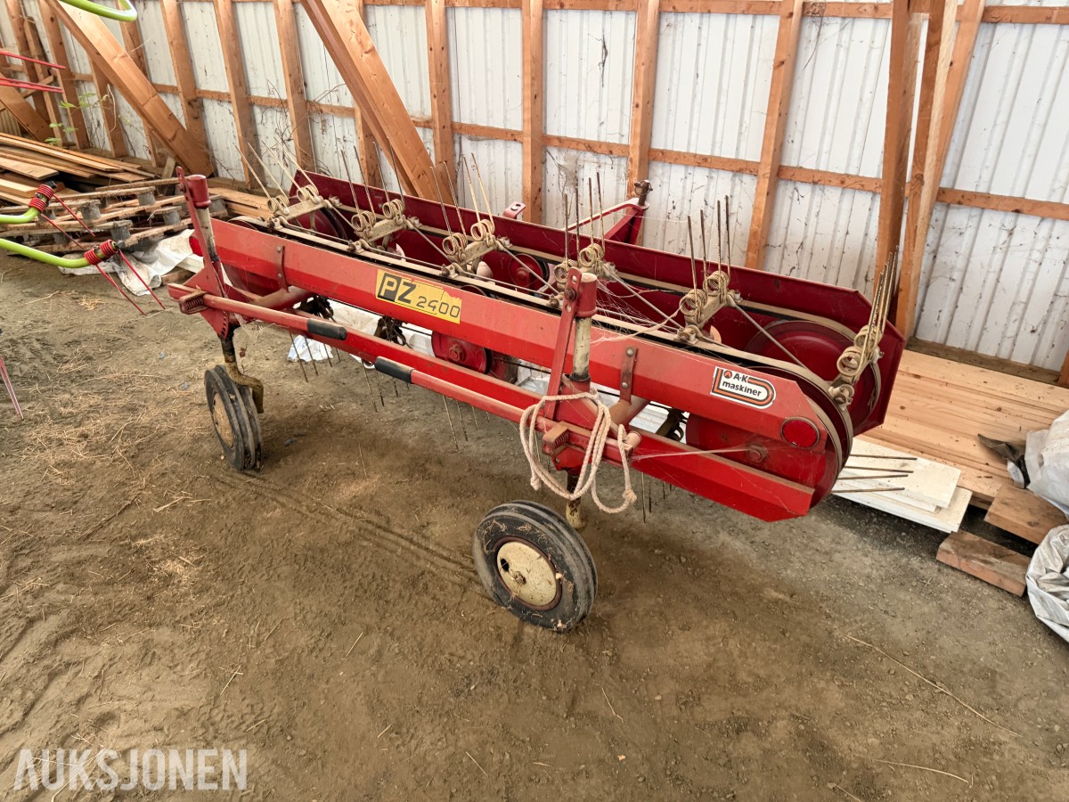 2005 PZ 2400 Siderive