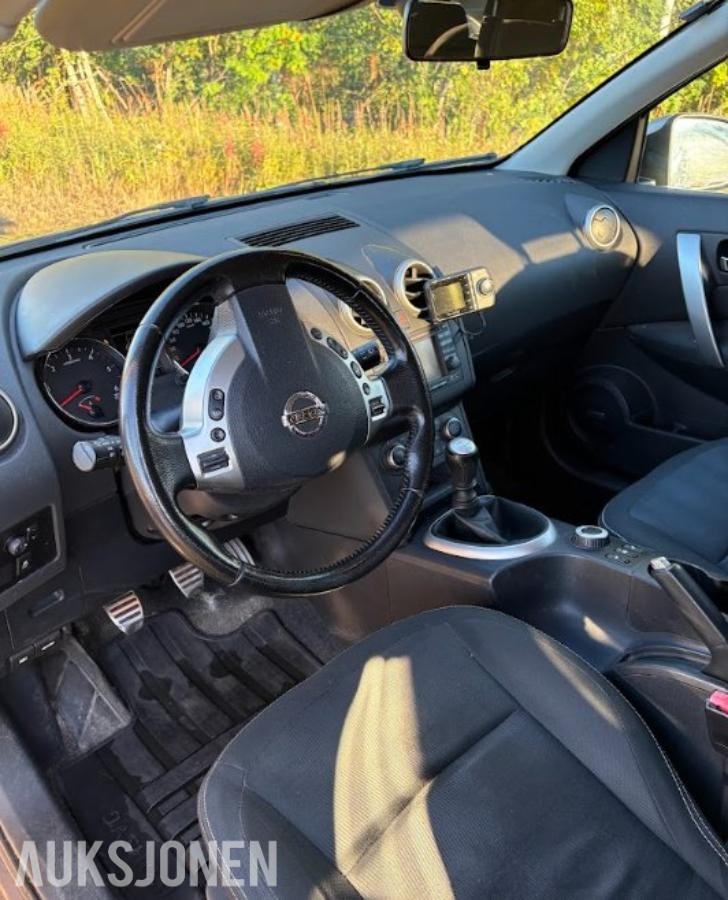 2011 Nissan Qashqai 1.6 131hk Diesel 4x4 Manuell Tekna Hengerfeste Ryggekamera