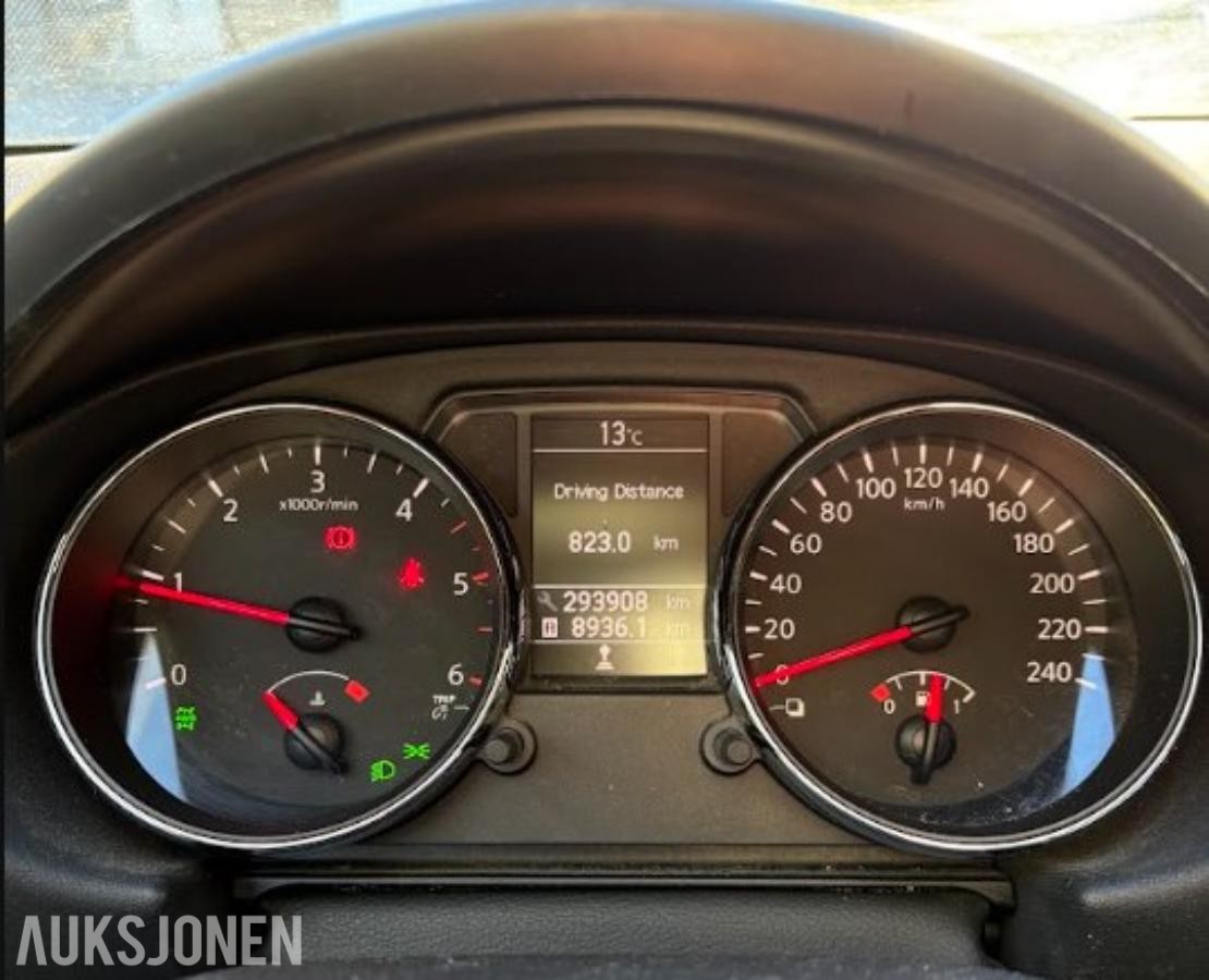 2011 Nissan Qashqai 1.6 131hk Diesel 4x4 Manuell Tekna Hengerfeste Ryggekamera