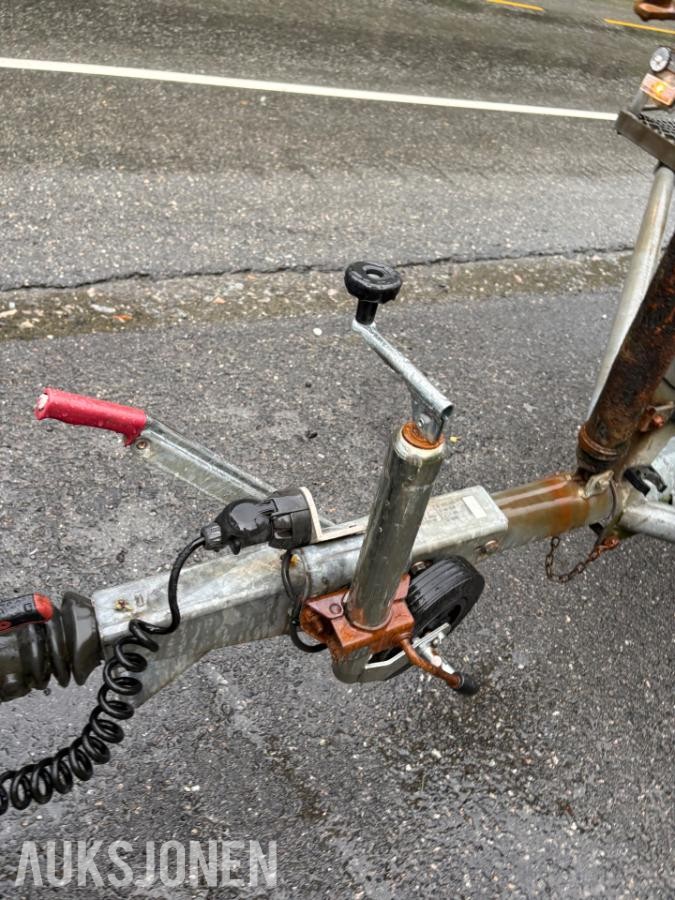 1991 Tredal Transporthenger med tandemaksler og gitterplan