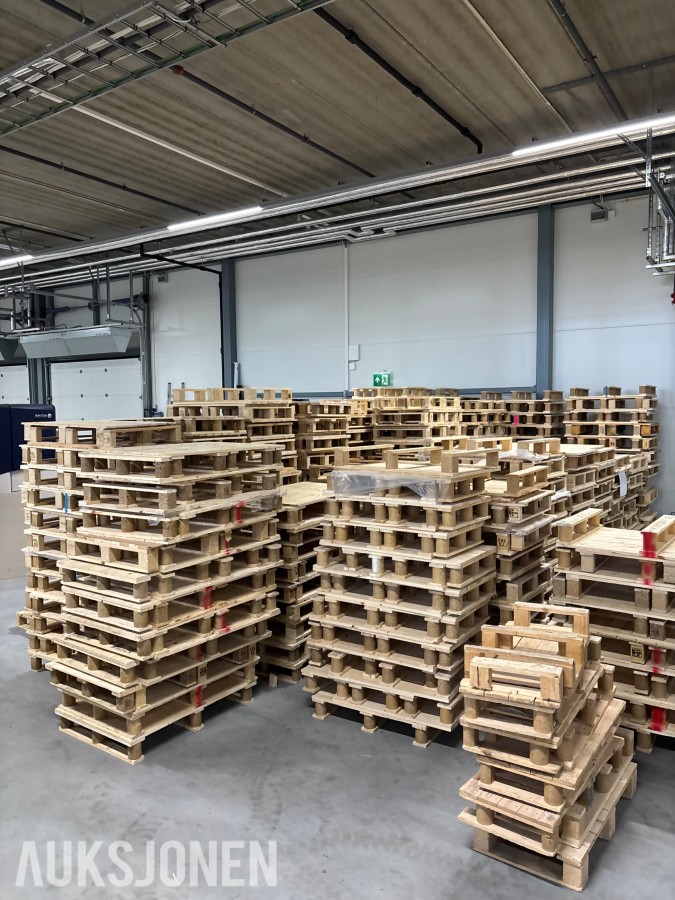 Ca 400 paller Diverse størrelser