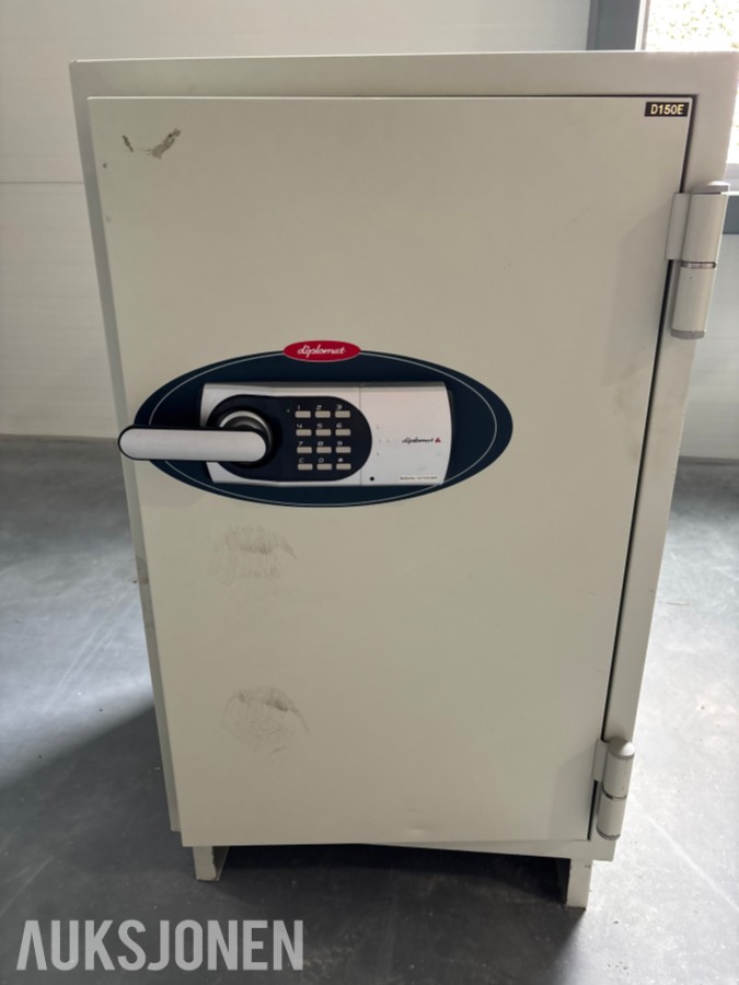 Diplomat Safe