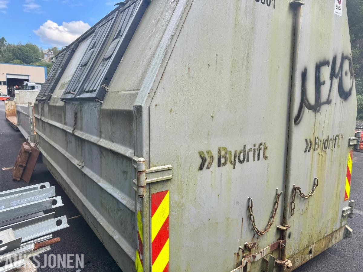 BNS bosscontainer beregnet for 3-akslet krokbil