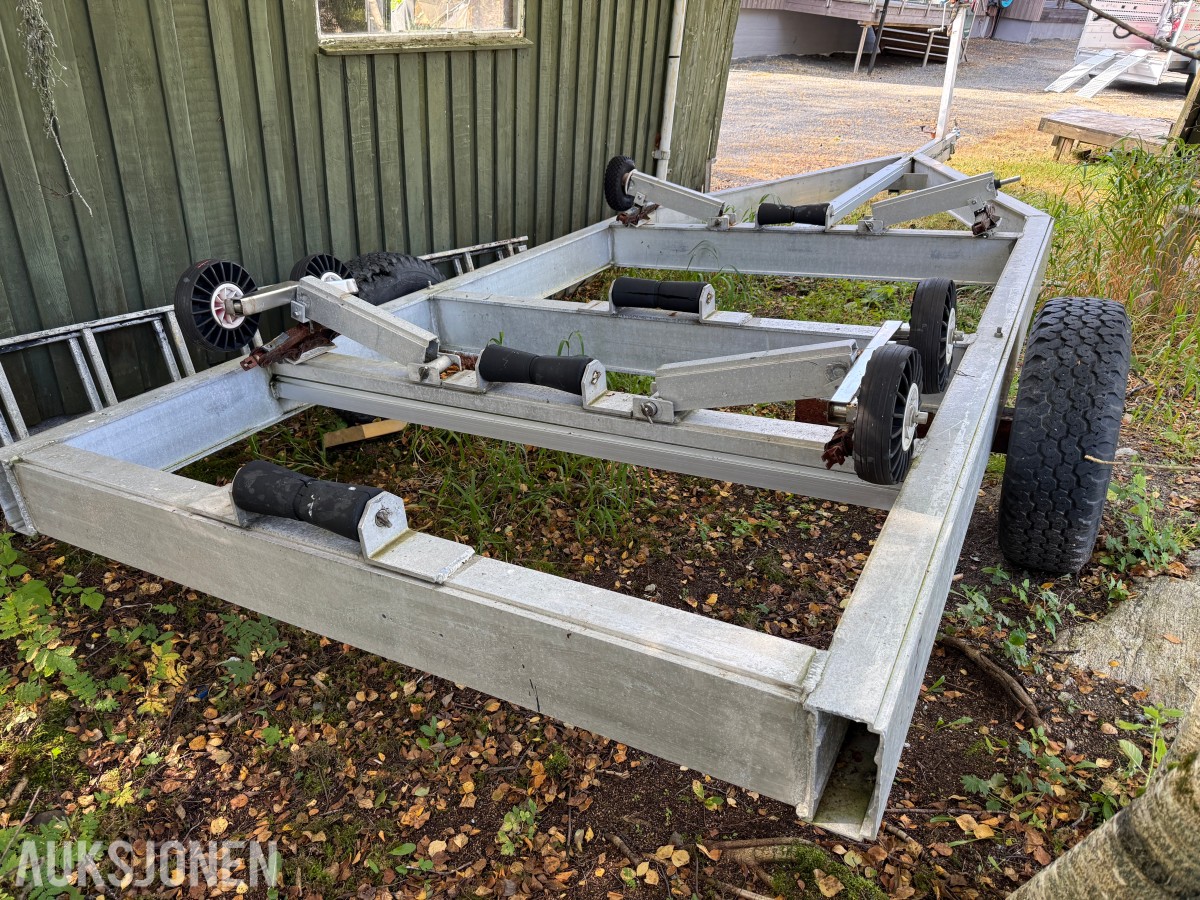 Opplagshenger i Aluminium Ca 6,4 meter
