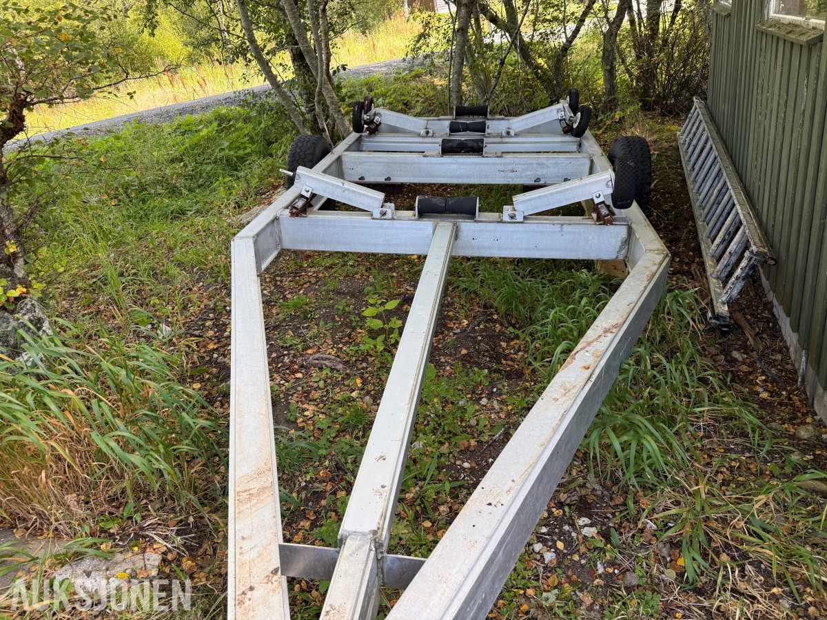 Opplagshenger i Aluminium Ca 6,4 meter