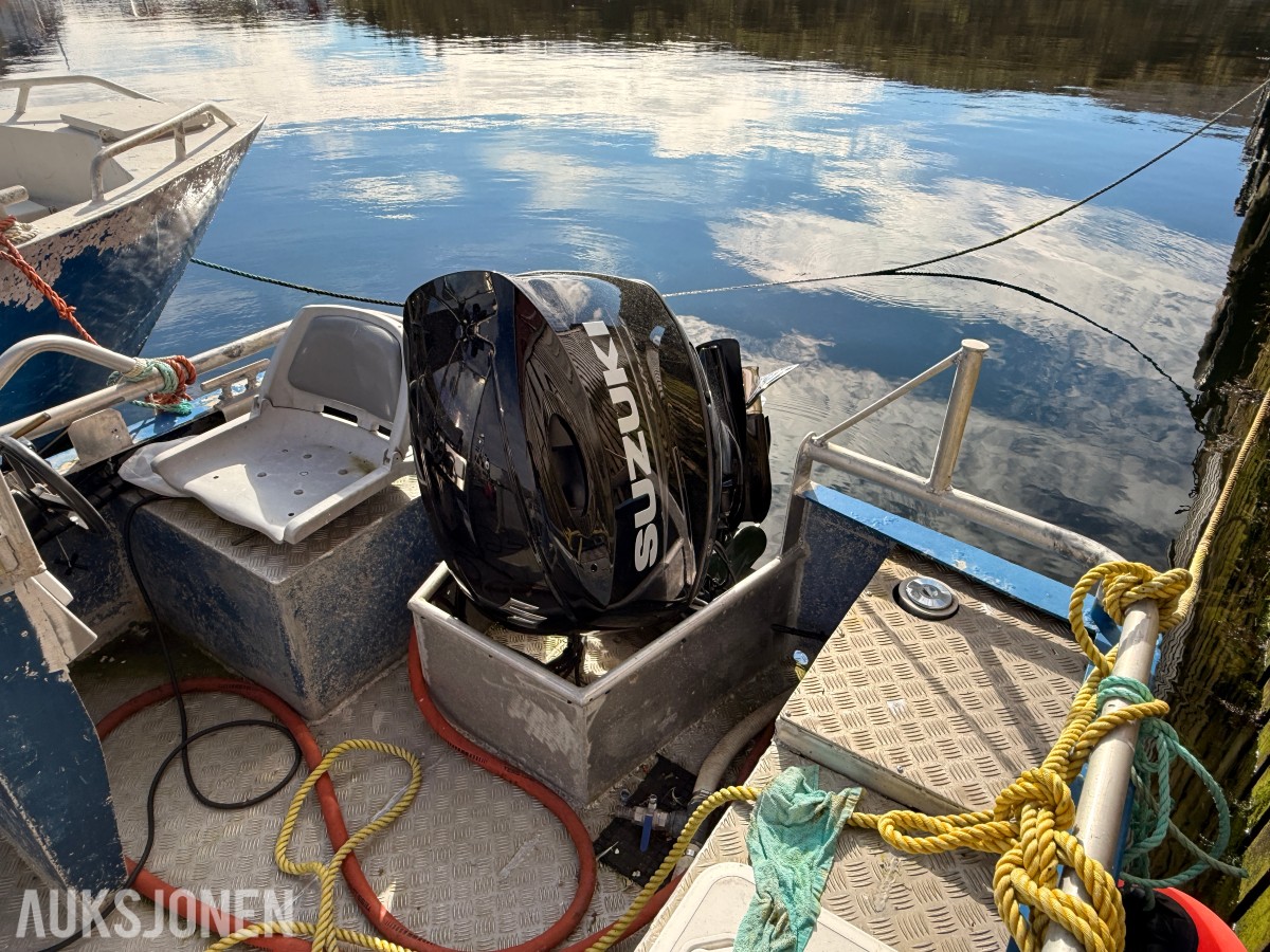 Nebben TR-8-FL aluminiumsbåt med Suzuki 150 hk og leppefiskrettighet