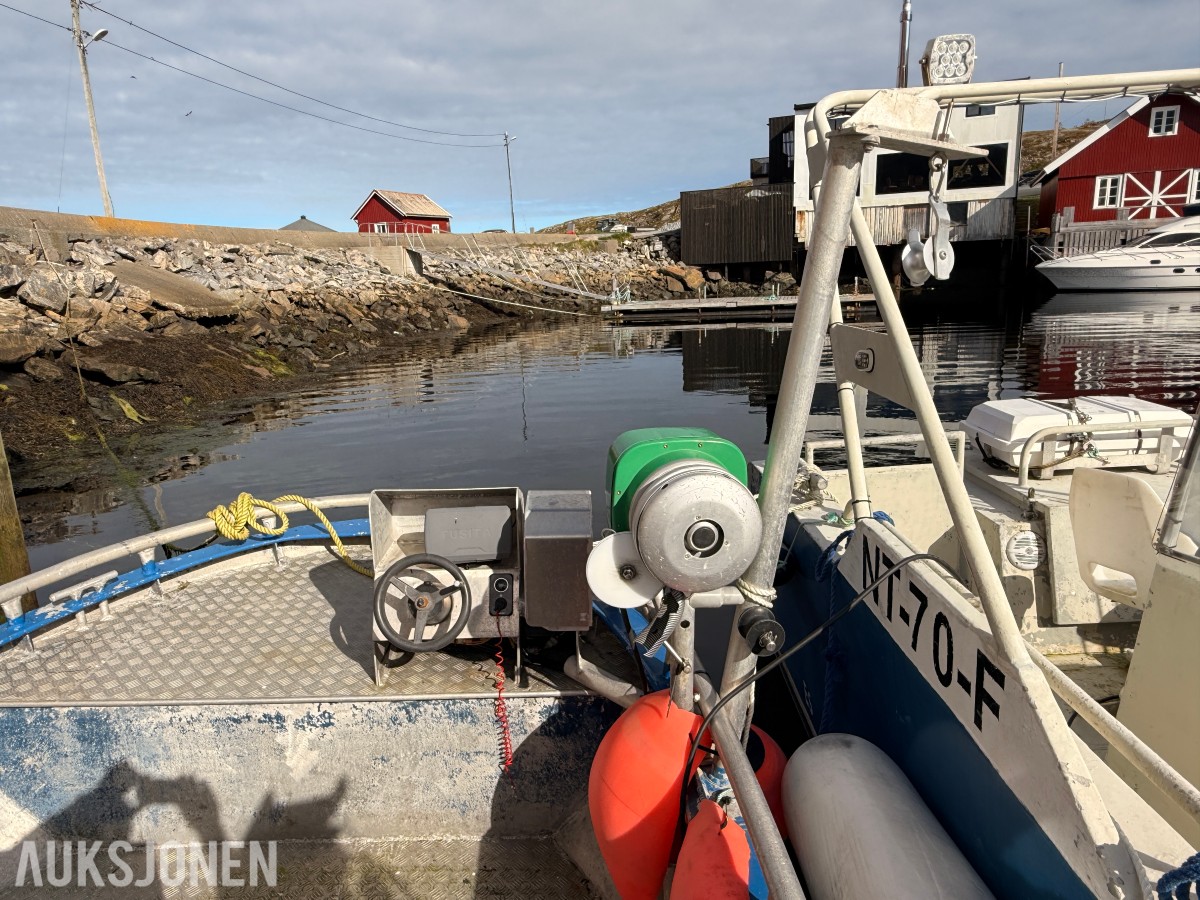 Nebben TR-8-FL aluminiumsbåt med Suzuki 150 hk og leppefiskrettighet
