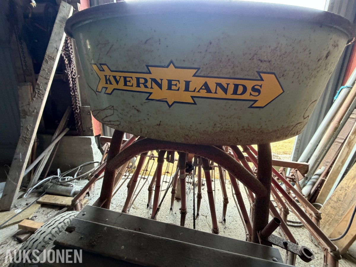 KVERNELANDS SÅMASKIN - 220 CM ARBEIDSBREDDE - LETT REPOBJEKT