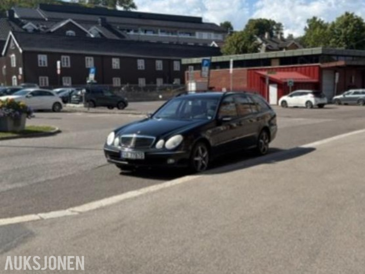 2004 Mercedes-Benz E-Klasse E 280 CDI 3.2 177 HK 