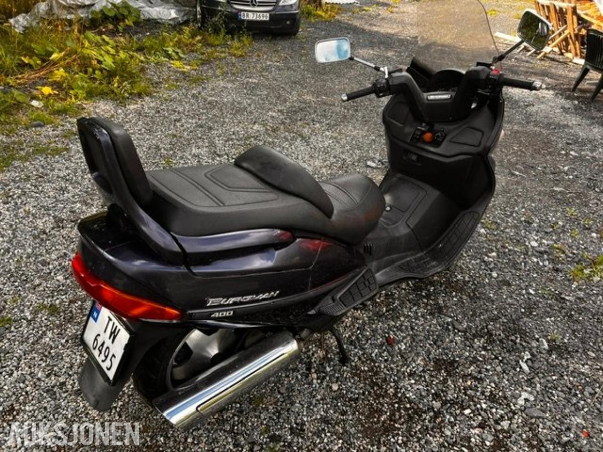 2001 Suzuki AN 400Z Burgman ca. 38 500 km