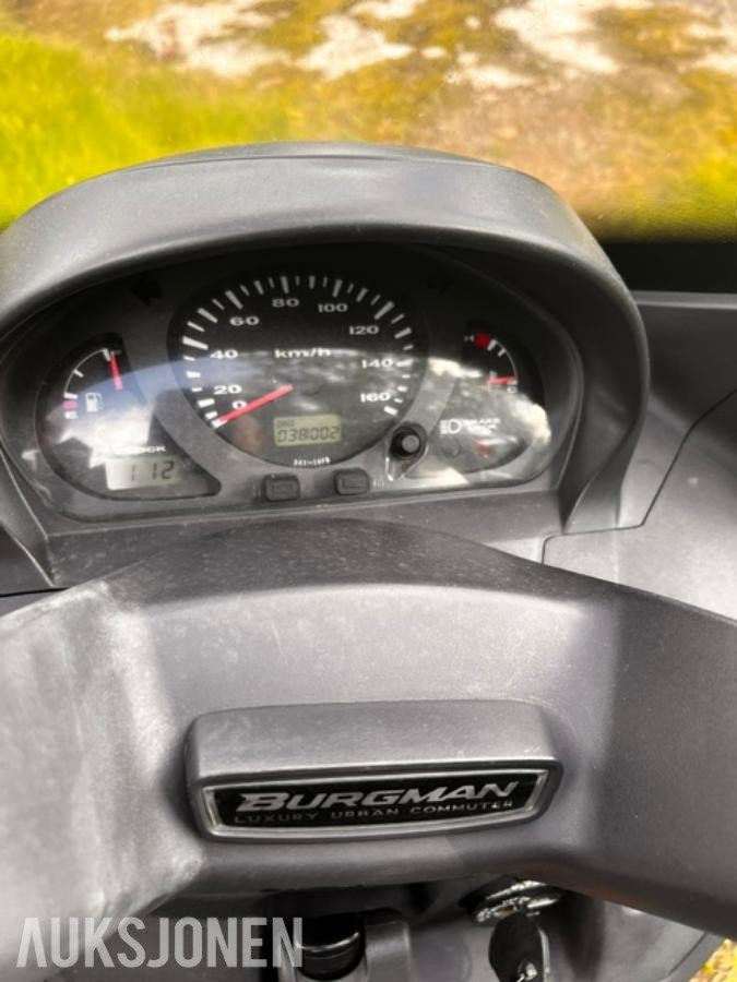 2001 Suzuki AN 400Z Burgman ca. 38 500 km