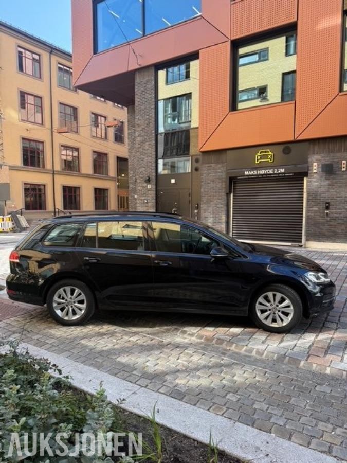 VW Golf Variant 1.0 TSI 110HK DSG / ACC / NAVI / P-SENSOR / 2018