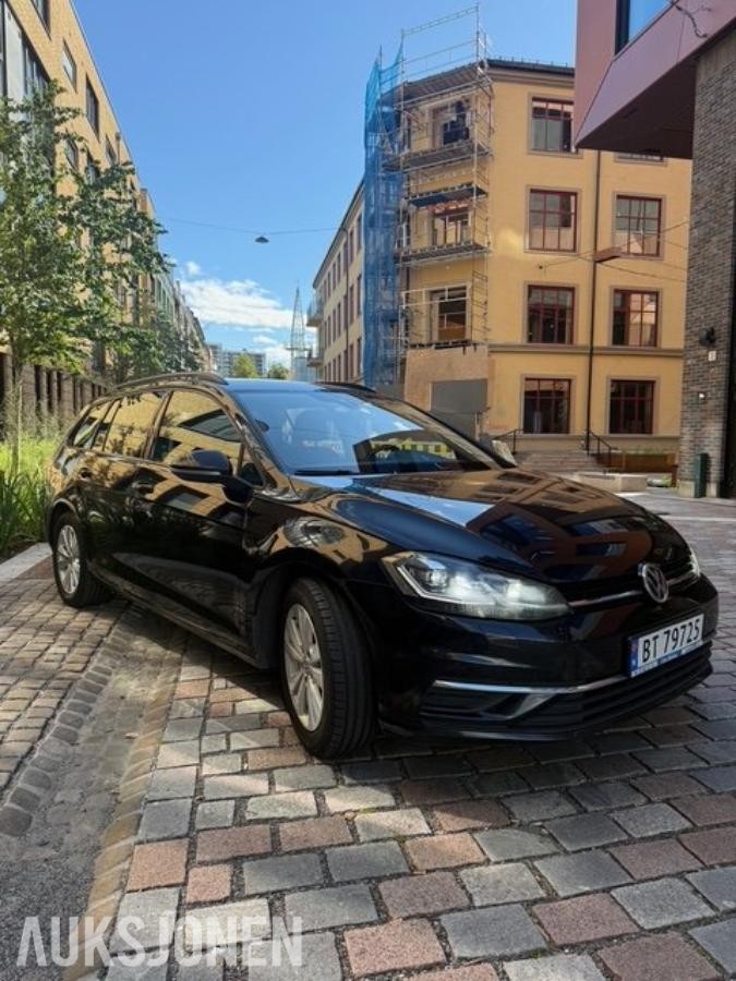 VW Golf Variant 1.0 TSI 110HK DSG / ACC / NAVI / P-SENSOR / 2018