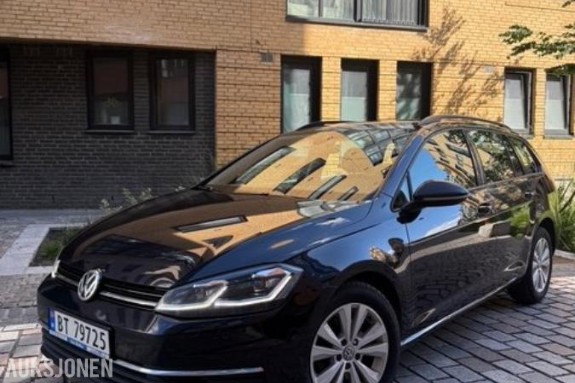 VW Golf Variant 1.0 TSI 110HK DSG / ACC / NAVI / P-SENSOR / 2018