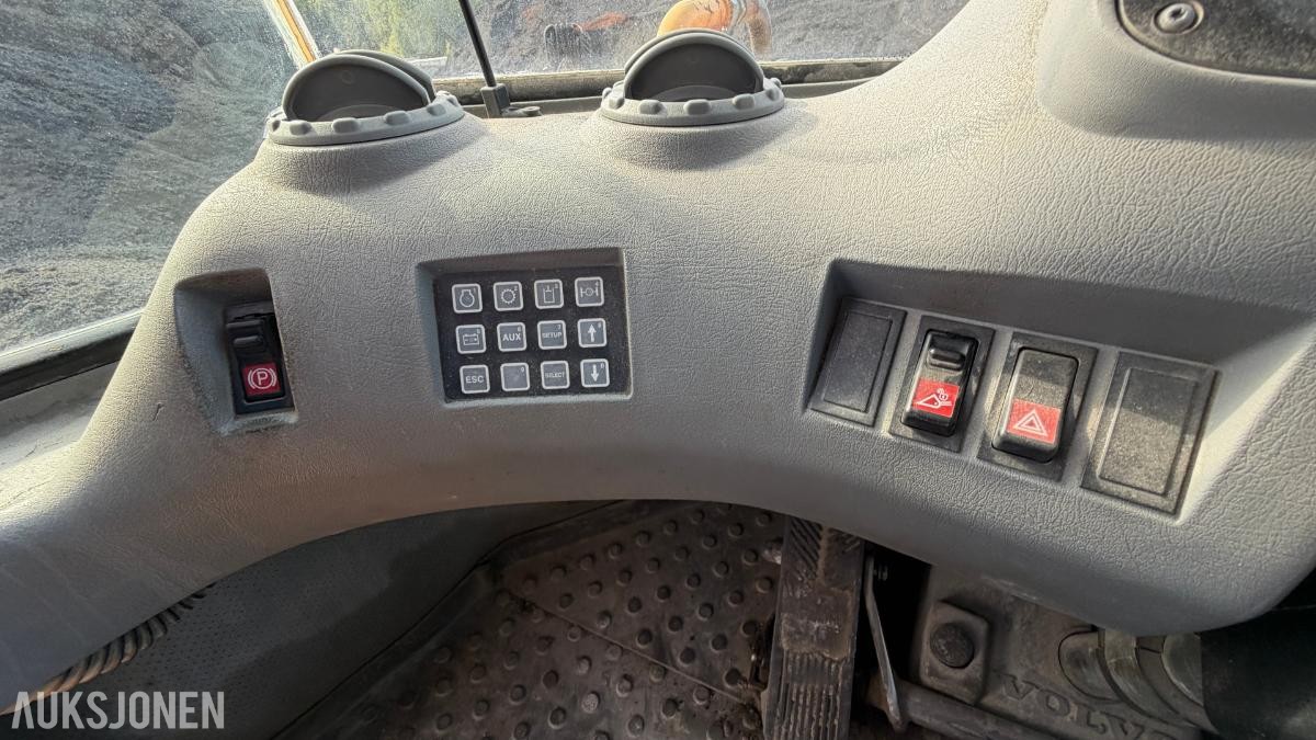 2006 Volvo L180E Hjullaster – 10.772 t – Skuffe – Sentralsmøring