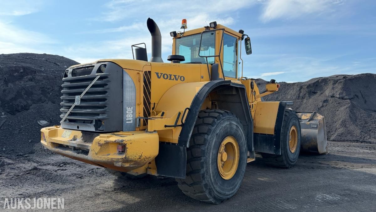 2006 Volvo L180E Hjullaster – 10.772 t – Skuffe – Sentralsmøring