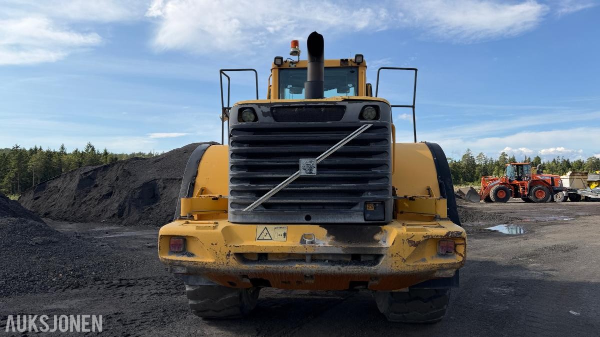 2006 Volvo L180E Hjullaster – 10.772 t – Skuffe – Sentralsmøring
