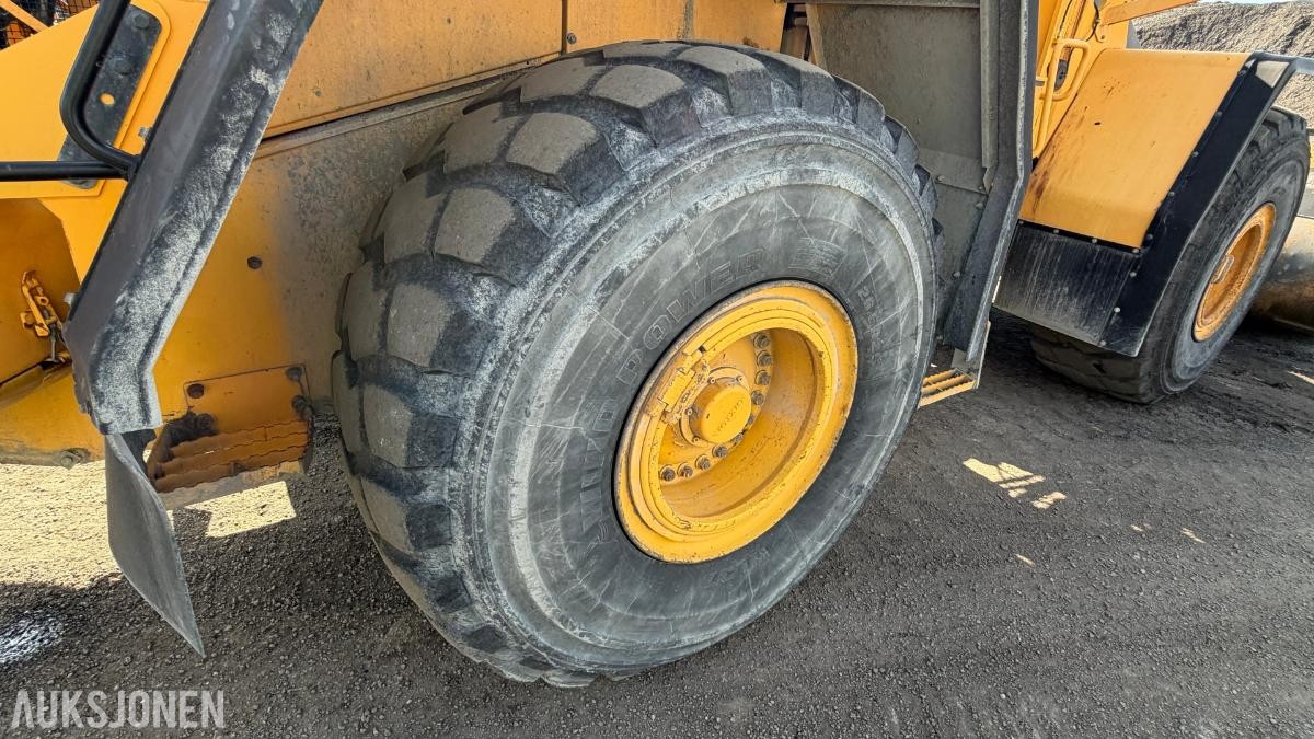 2006 Volvo L180E Hjullaster – 10.772 t – Skuffe – Sentralsmøring