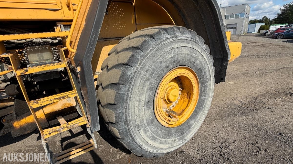 2006 Volvo L180E Hjullaster – 10.772 t – Skuffe – Sentralsmøring